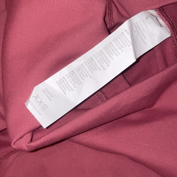 Fabletics leggings size xxs runs big - Picture 2 of 2